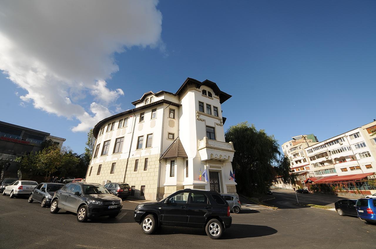 Citadel Aparthotel Galati Exterior photo